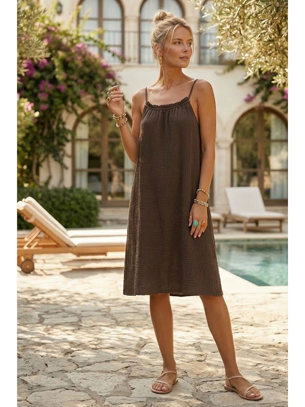 Kahverengi Askılı Gizli Cepli Ayarlanabilir Askılı Casual Müslin Dokuma Elbise 105 55-3