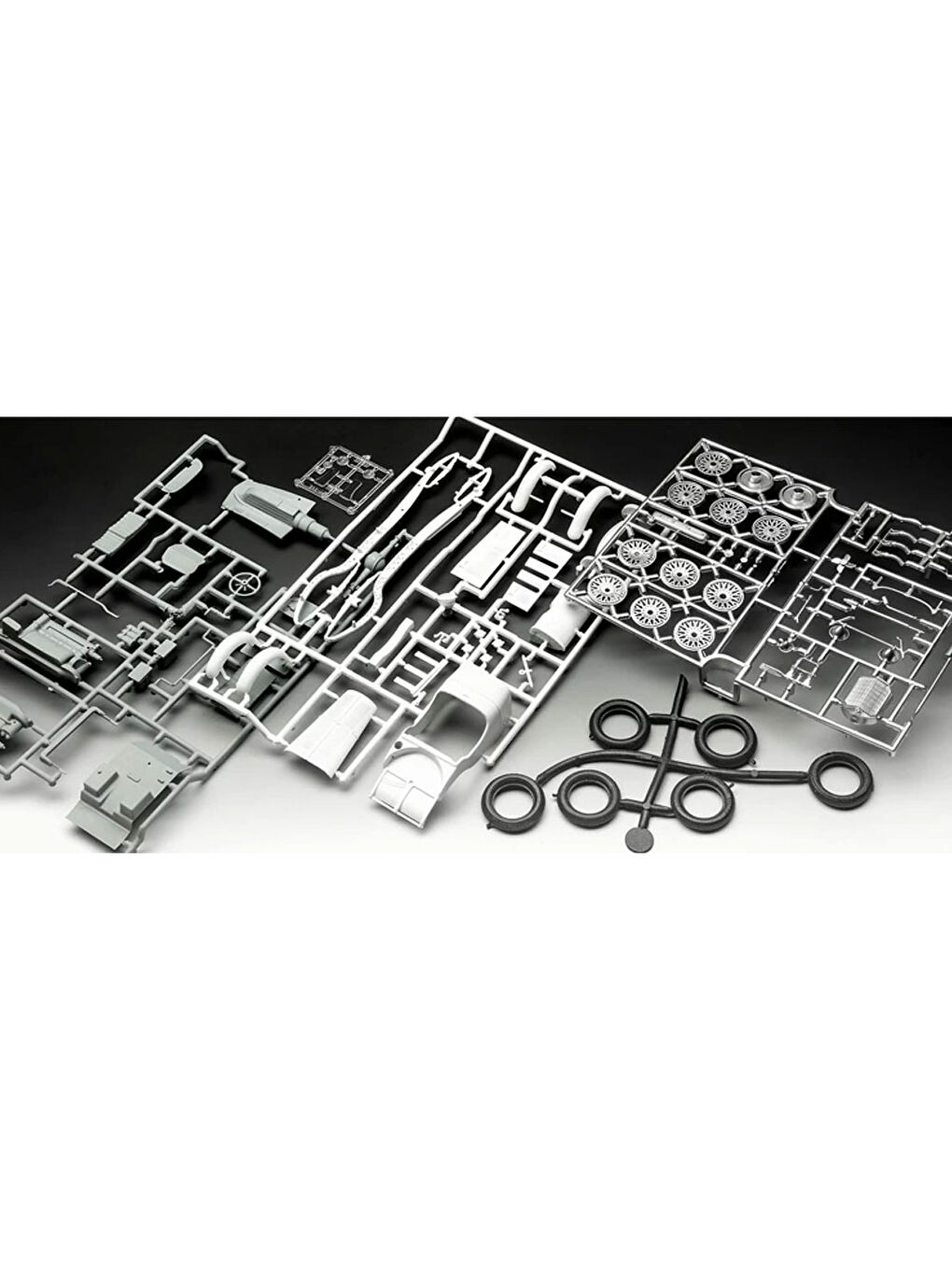 Maket Model Kit Araba Mercedes-Benz SSKL 7737-3