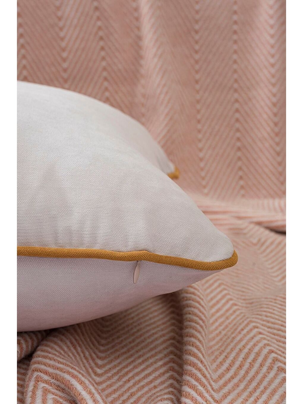 Sarı Renk Seçenekli Hardal Biyeli Açık Gri Kırlent Kılıfı Dekoratif Düz Sade Punch Panoroma Panbiy-1