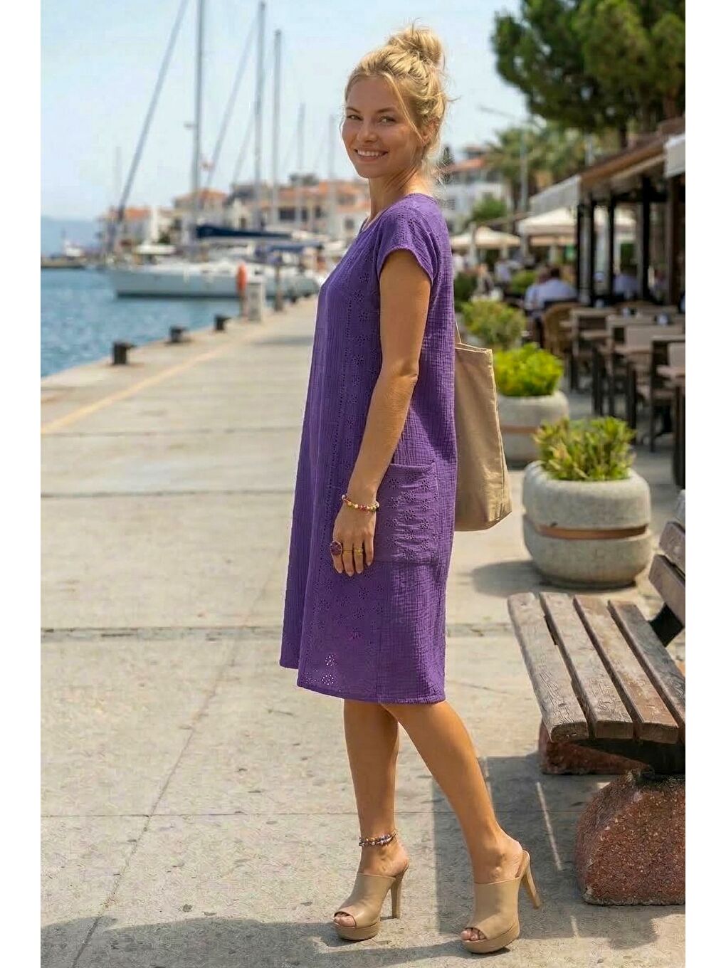 Mor Havuz Yaka Düşük Kol Cepli Kol Roba Ve Yanları Brodeli Casual Müslin Dokuma Elbise 100 55-2