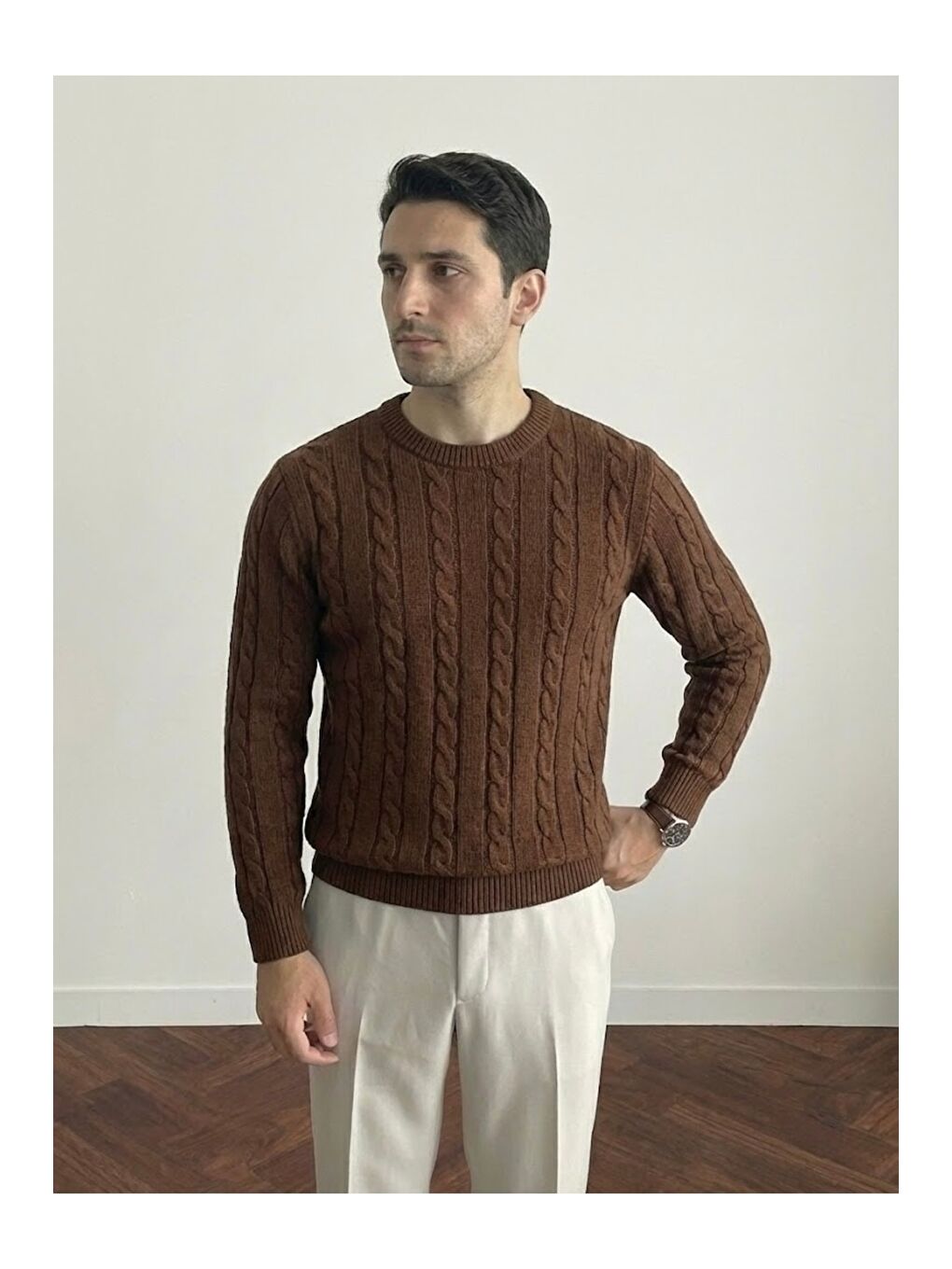 Kahverengi Erkek Bisiklet Yaka Slim Fit Saç Örgülü Triko Kazak