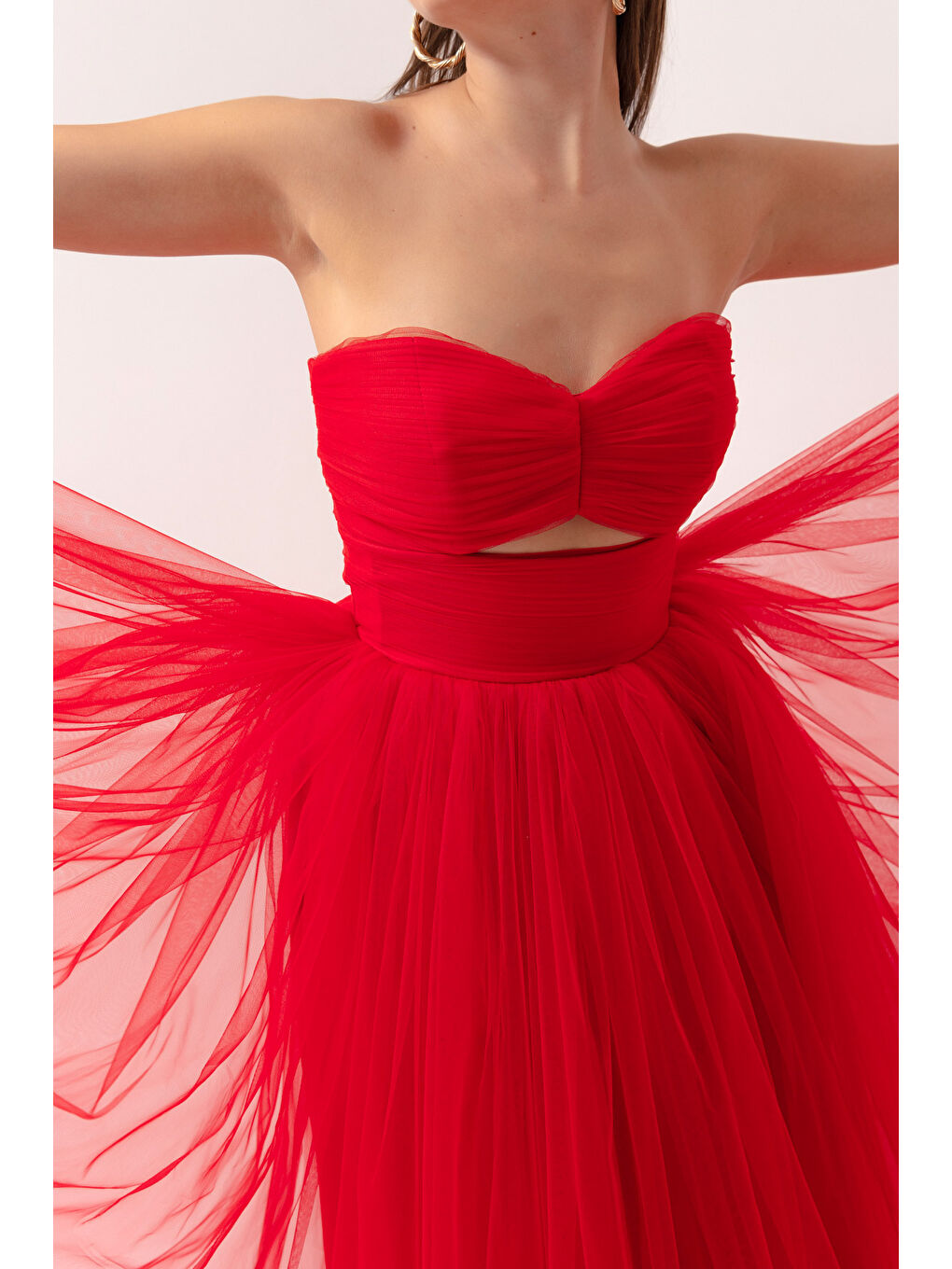 Kadın Kırmızı Straplez Tül Abiye Elbise-3