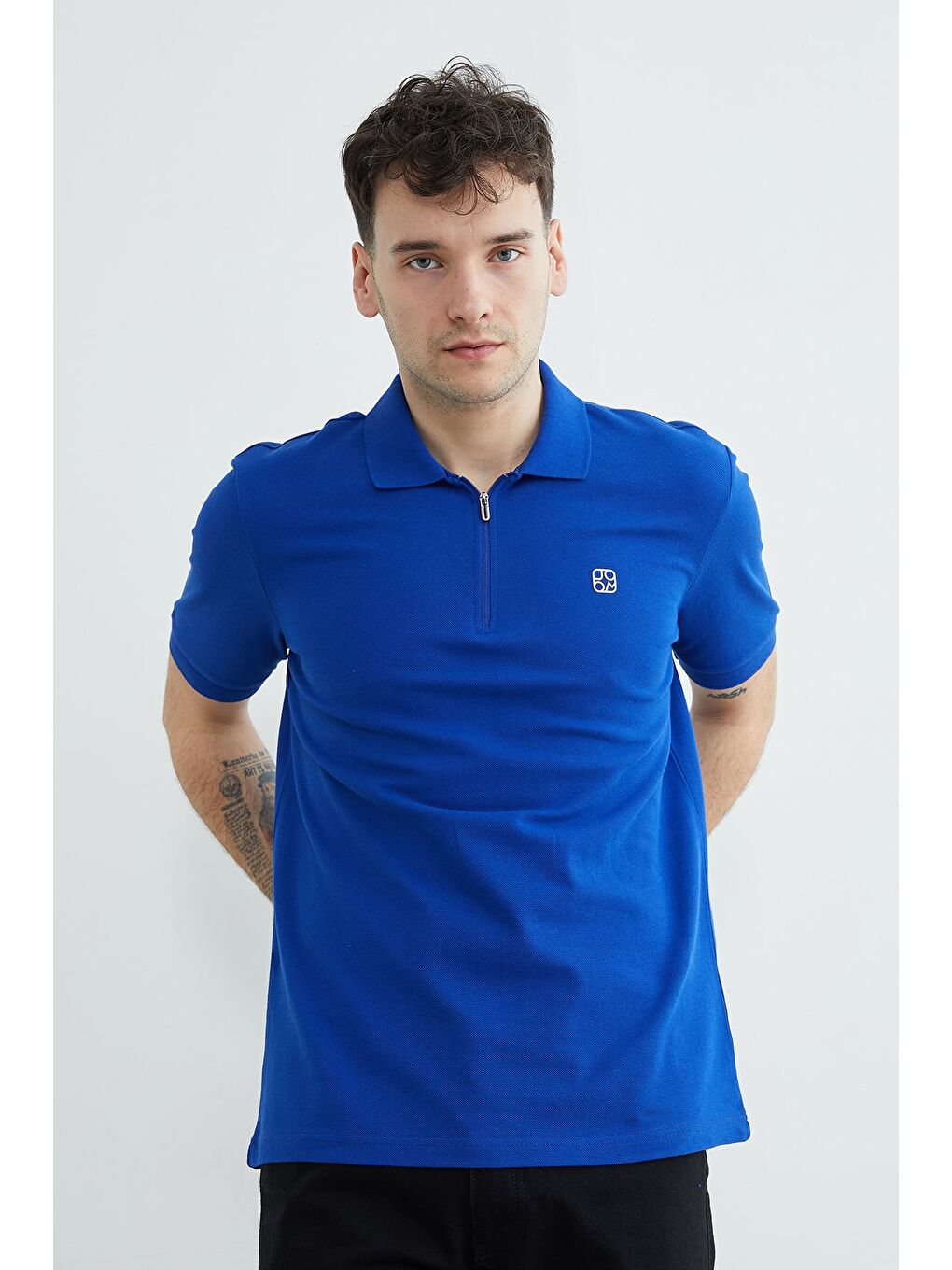 Mavi Fermuarlı  Baskılı Polo Yaka Tişört