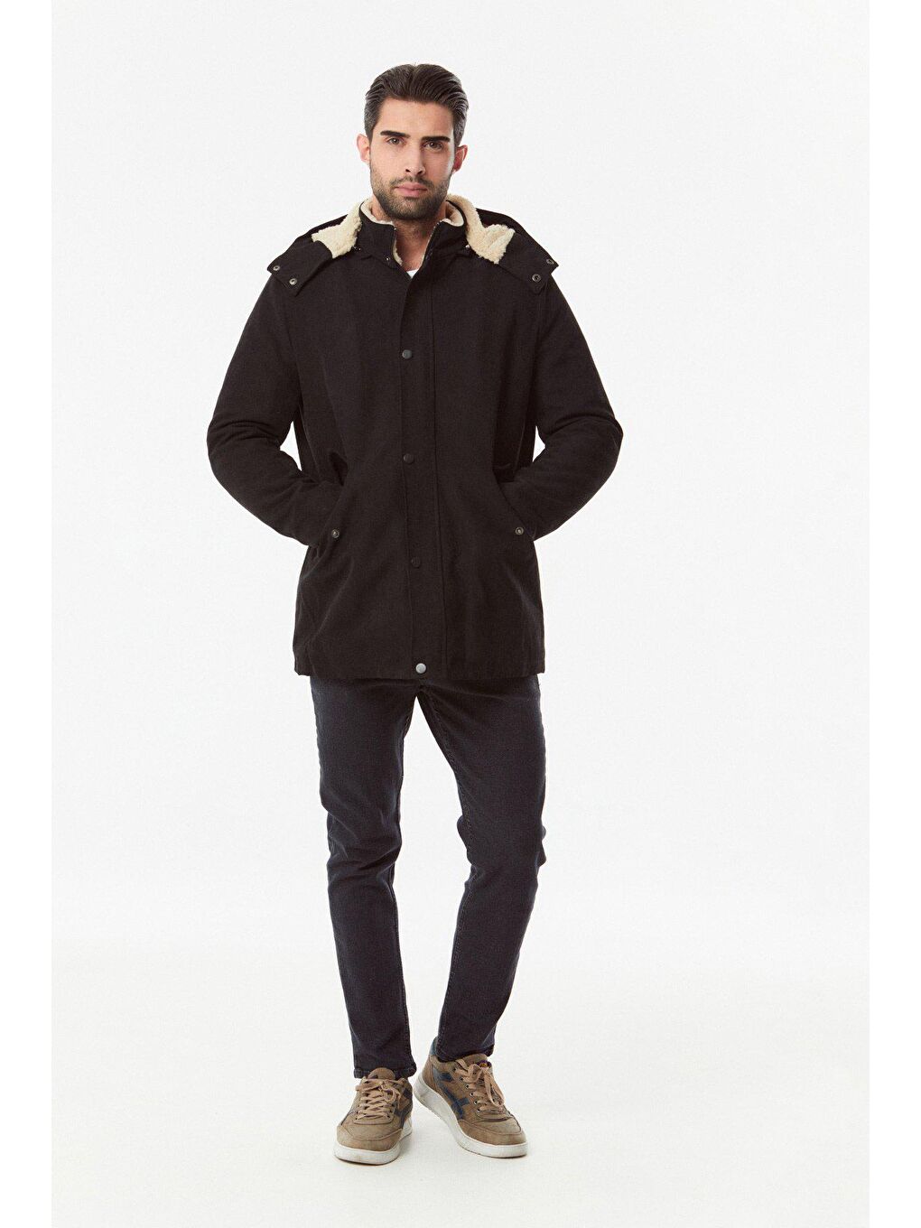 Siyah Süet Kapüşonlu Mont-3