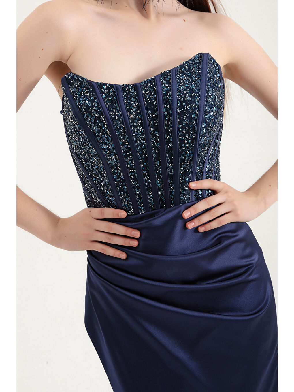 Kadın Lacivert Balen Korse Detaylı Taşlı Uzun Abiye Elbise-3
