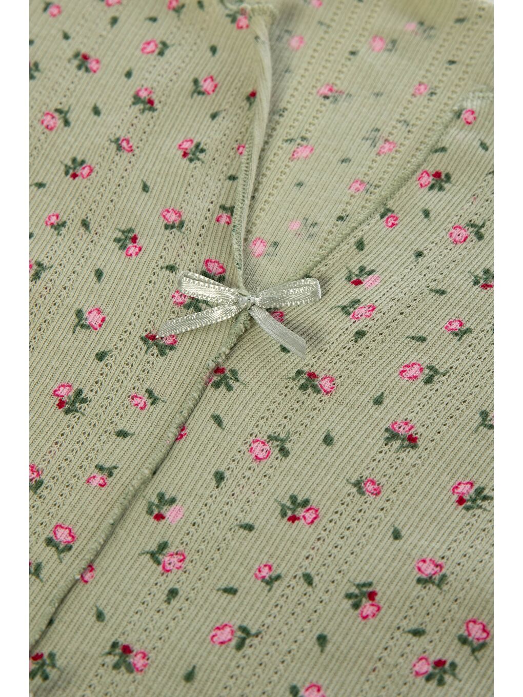 Yeşil Kadın Pamuklu Çıtır Çiçek Desenli Baby Overloklu Fiyonklu Uzun Kollu Pijama Takımı-3