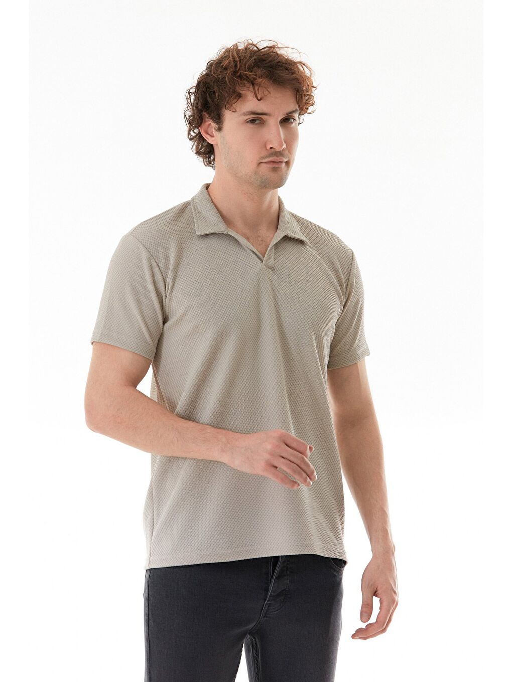 Gri Geometrik Desen Polo Yaka Tişört