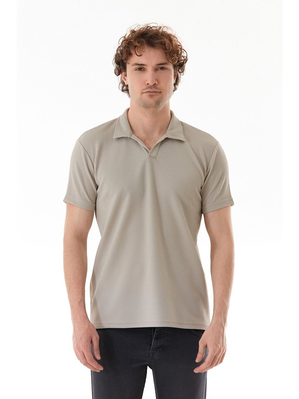 Gri Geometrik Desen Polo Yaka Tişört-1