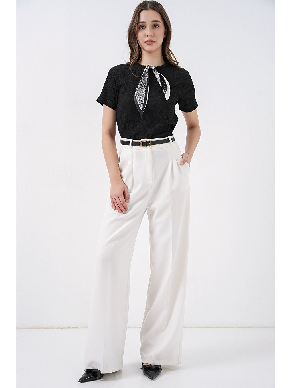 Kadın Kısa Kol Fularlı Örme Bluz 981 - Siyah-1