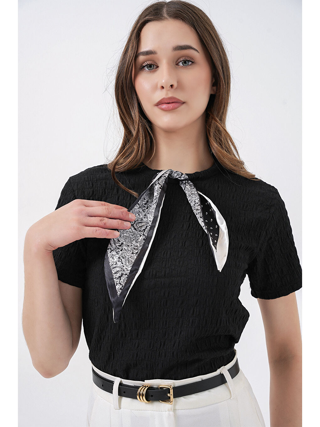 Kadın Kısa Kol Fularlı Örme Bluz 981 - Siyah-2