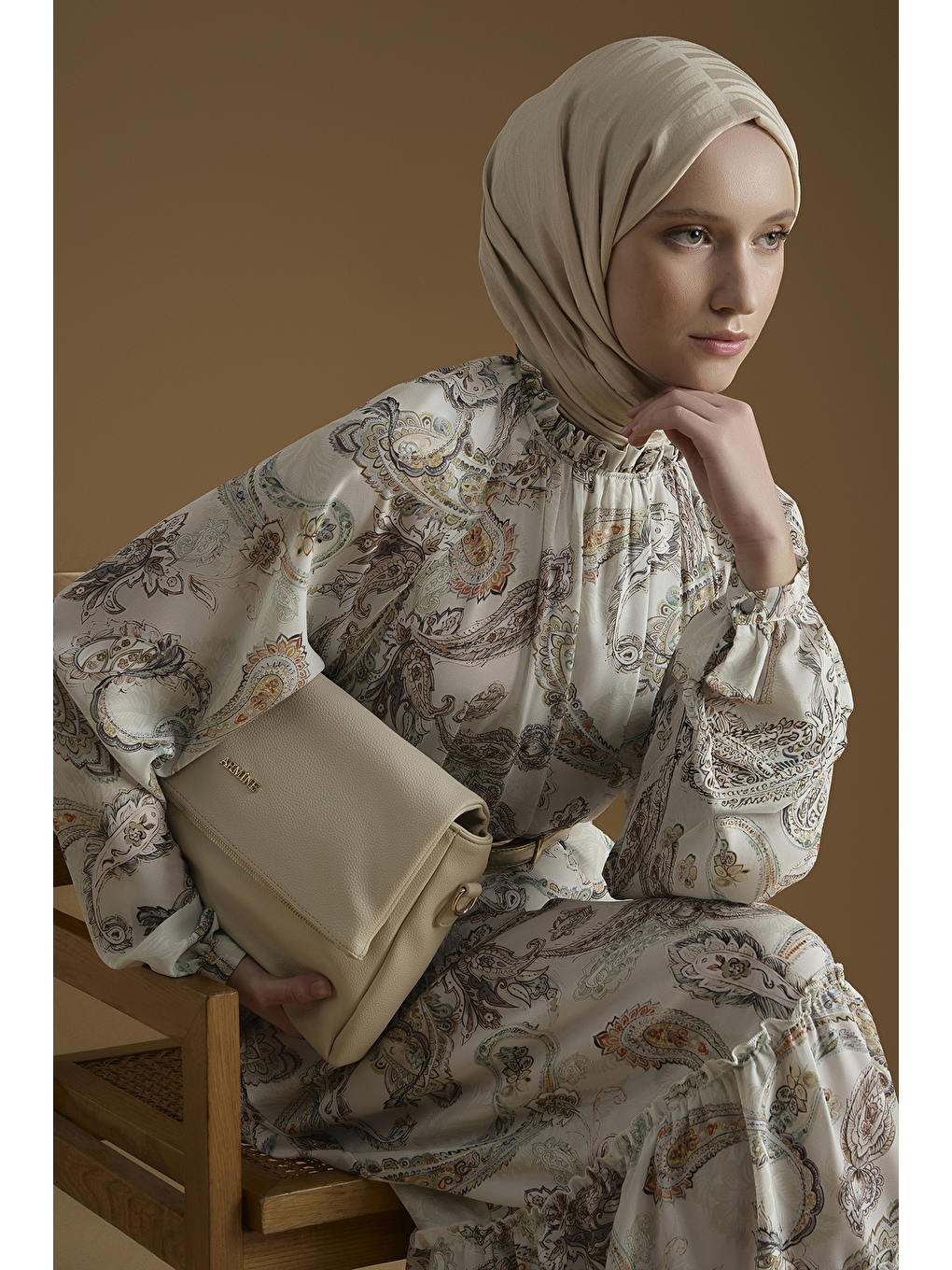 Şal Desenli Elbise Beyaz