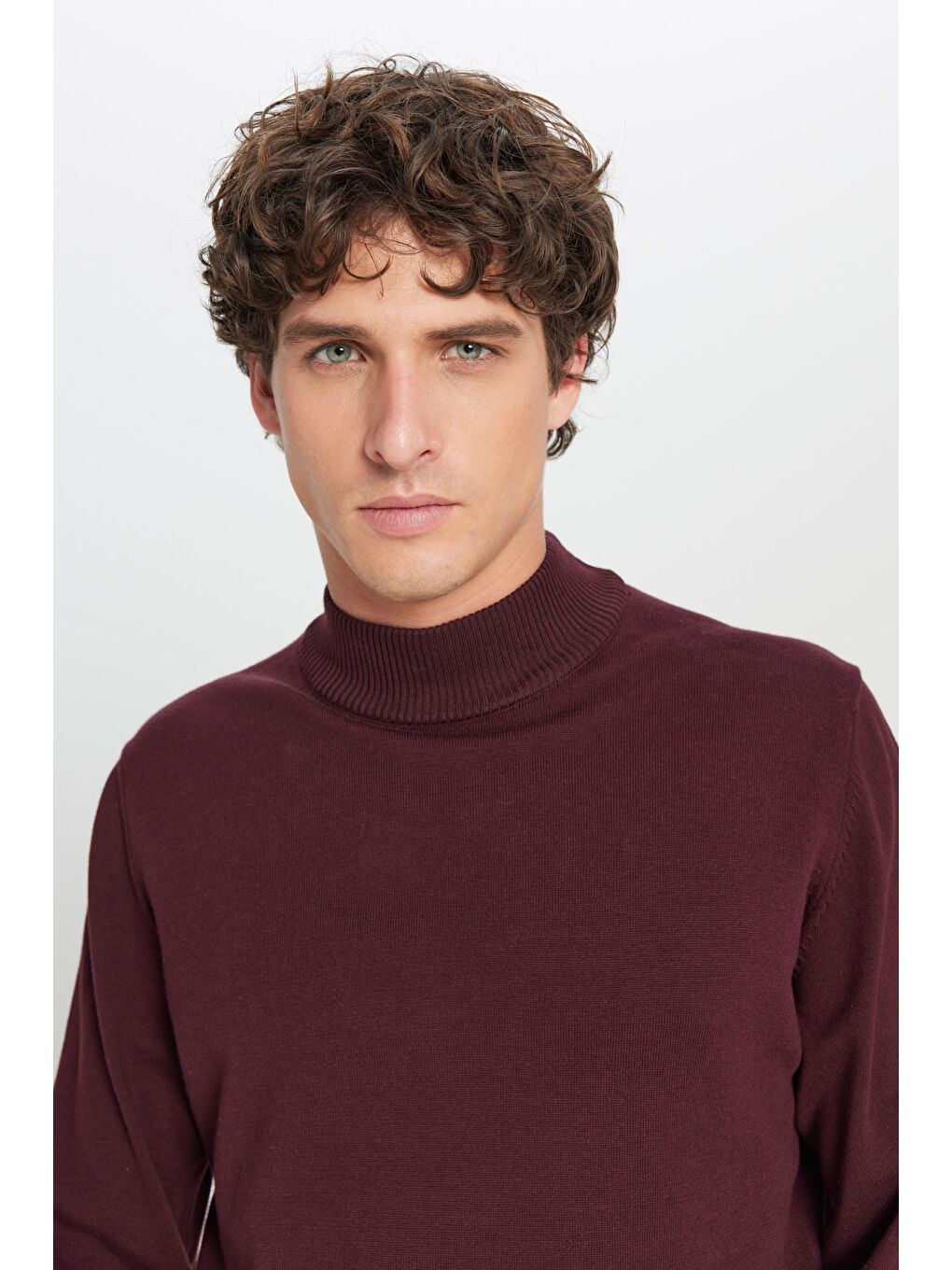 Erkek Bordo Pamuklu Standart Fit Normal Kesim Yarım Balıkçı Yaka Triko Kazak-3