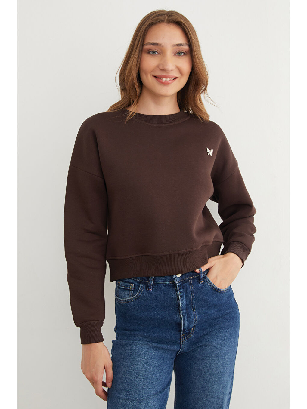 Kahverengi 3 İplik Metal Kelebek Aksesuarlı Sweatshirt