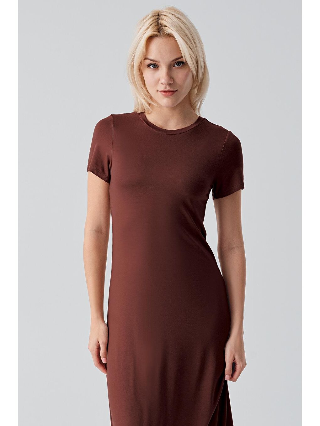 Kahverengi Kısa Kollu Uzun Basic Rahat Günlük Elastanlı Esnek Viskoz Soft Elbise 19110-2
