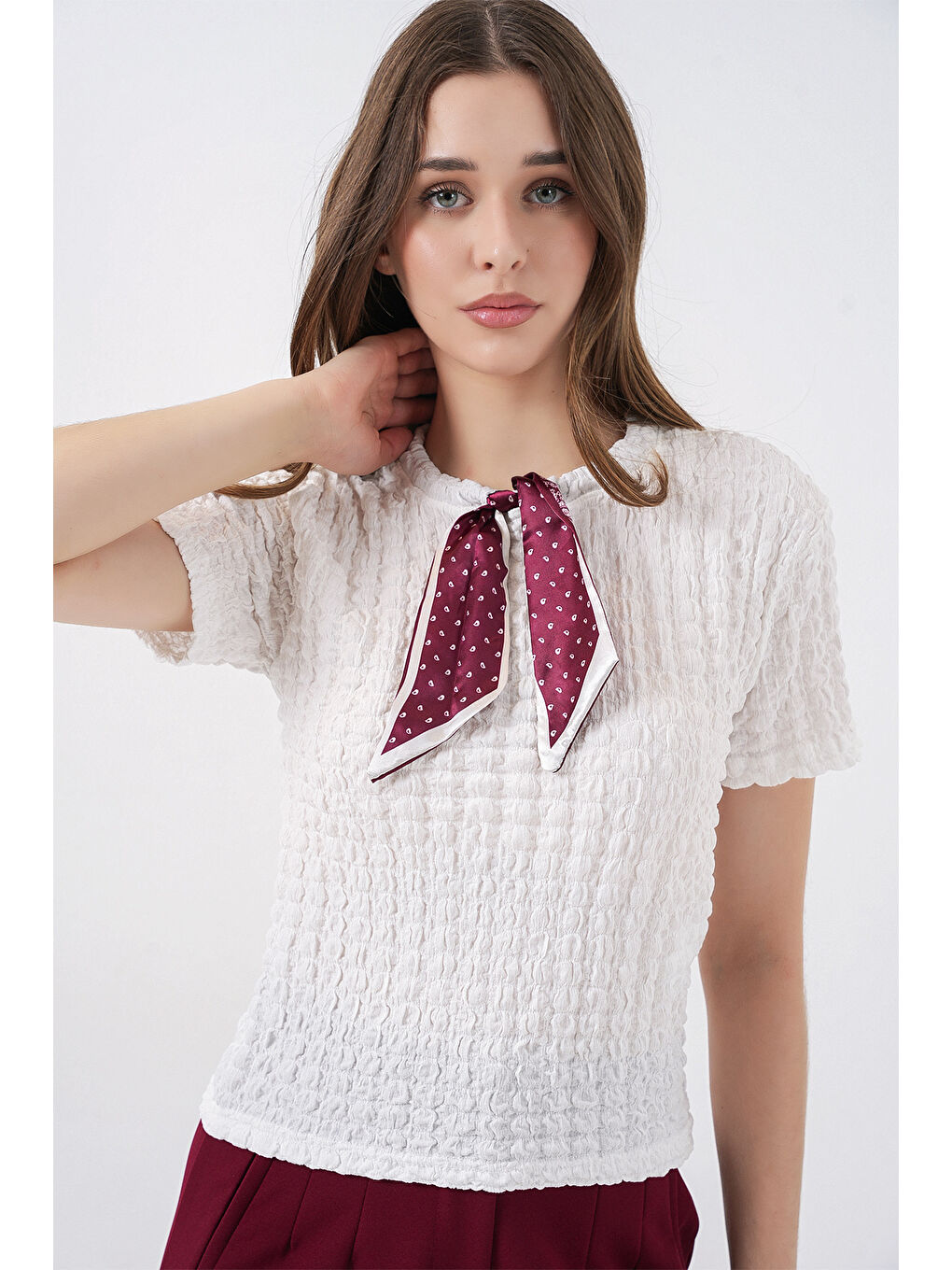 Kadın Kısa Kol Fularlı Örme Bluz 981 - Beyaz-3