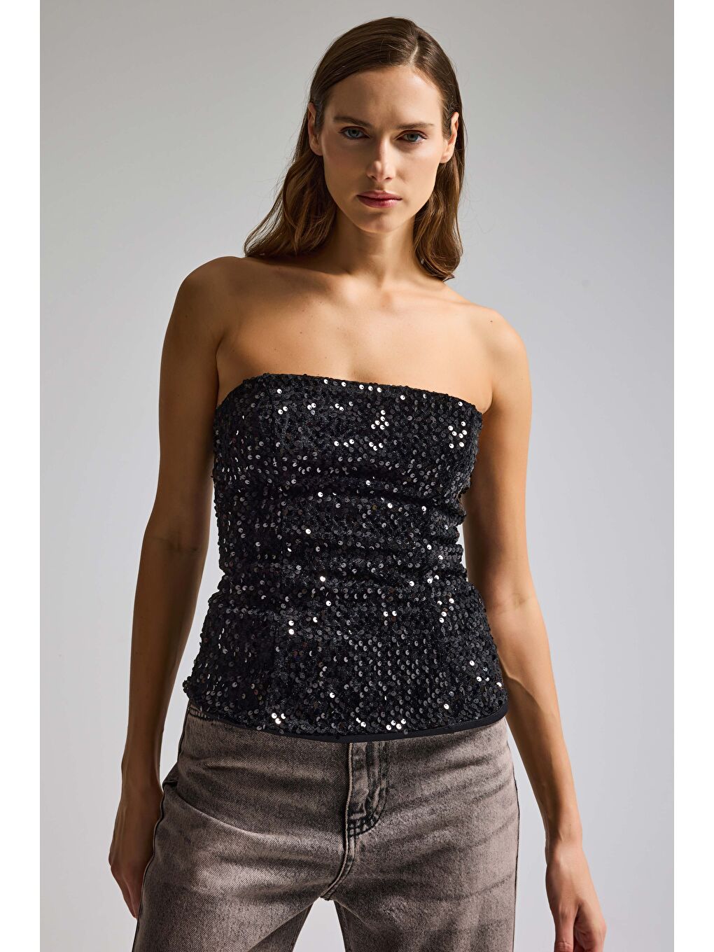 Kadın Siyah Renk Pul Payet Detaylı Straptez Fermuarlı Büstiyer-5