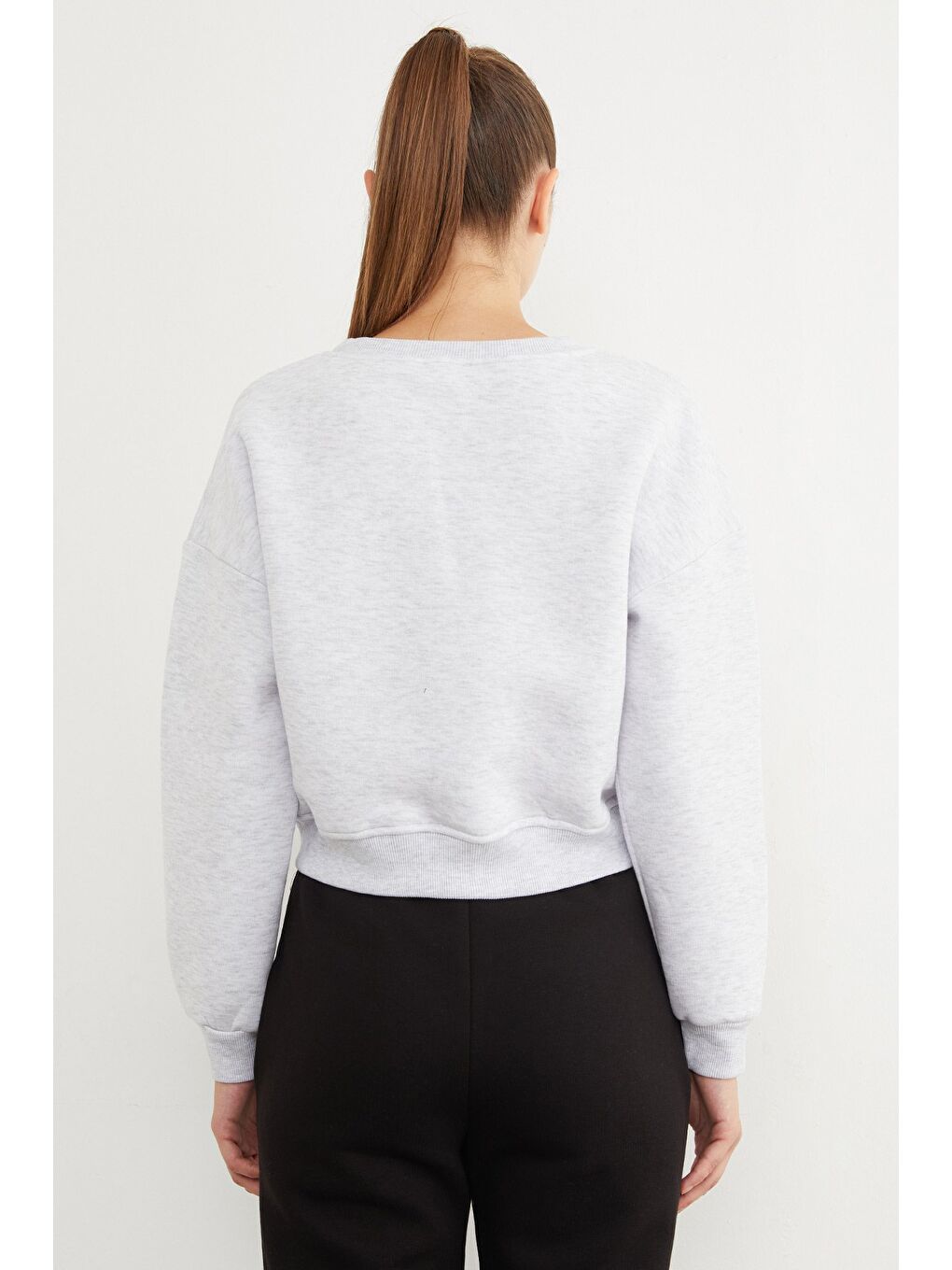 Gri 3 İplik Ayıcık Nakışlı Bisiklet Yaka Sweatshirt-4