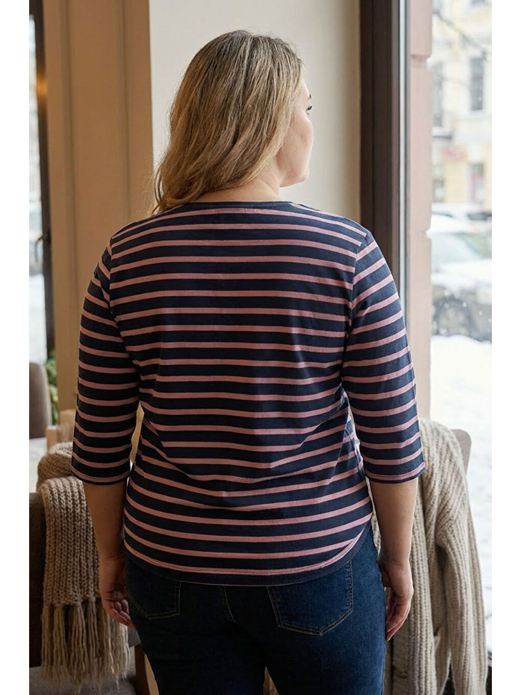 Lacivert Büyük Beden V Yaka Fakir Kol Çizgili İnce Sweatshirt 10971118-4