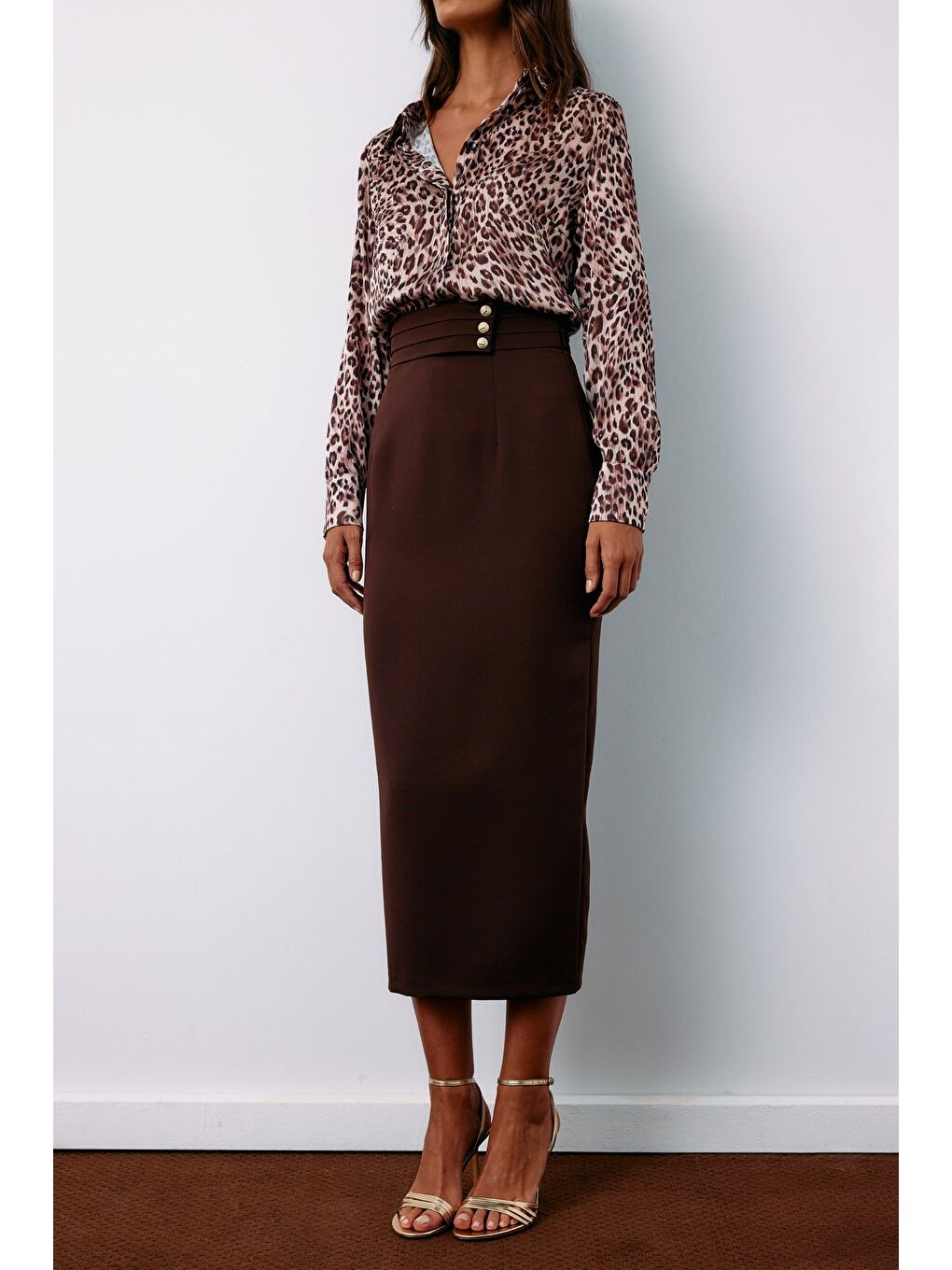 Kahverengi Düğme Detaylı Midi Etek - Kahve-3