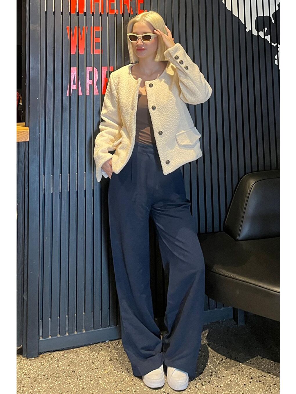 Bej Düğmeli Buklet Triko Cep Detaylı Ceket Mg2170-4