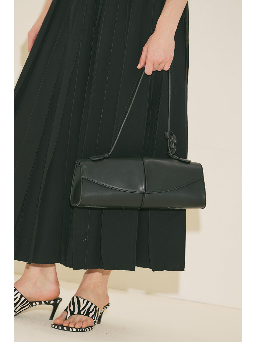 Mari Kapaklı Çanta Siyah-4