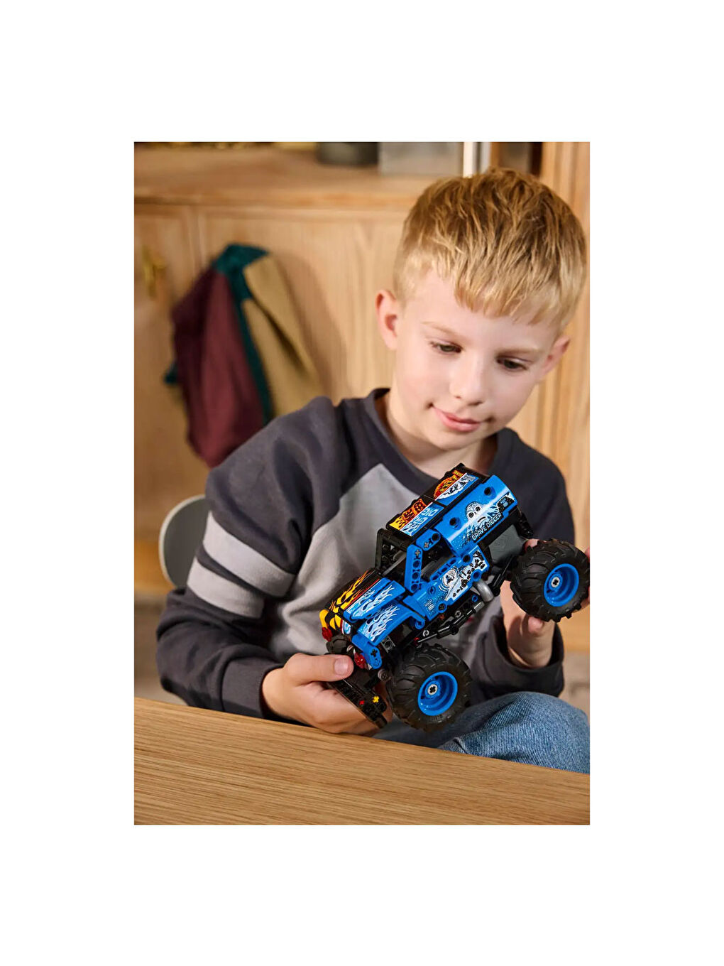 Technic Monster Jam Grave Digger Ateş ve Buz 42219-4