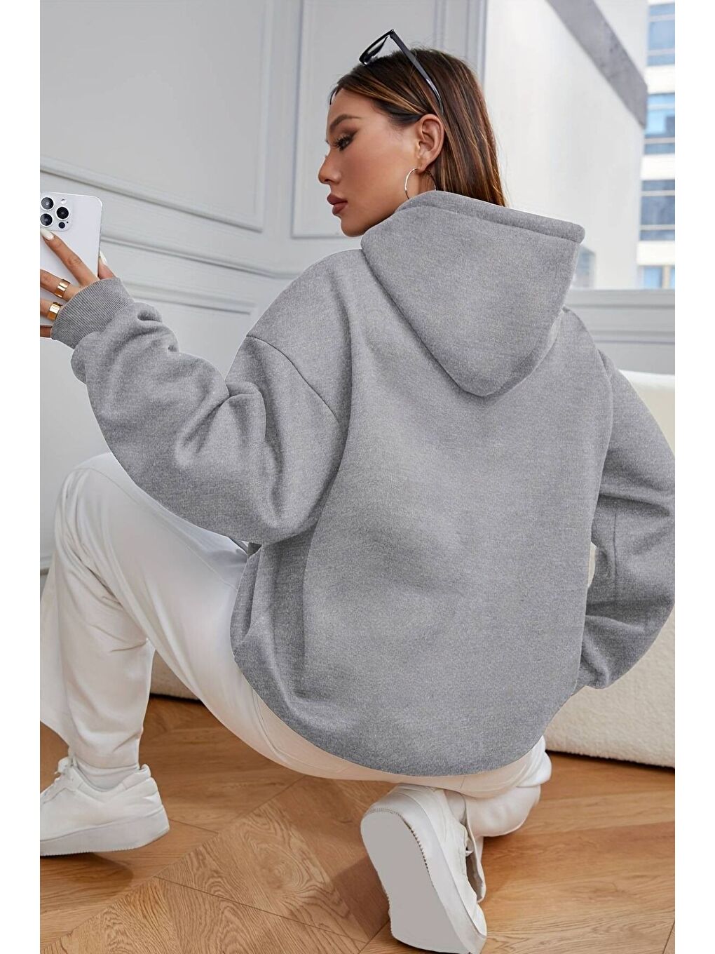 Kadın Gri Düz Oversize Kapüşonlu Sweatshirt Hoodie-1