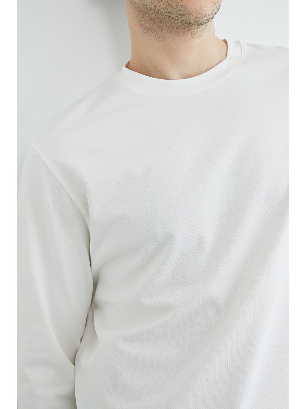 Ekru Basic Bisiklet Yaka Sweatshirt-4