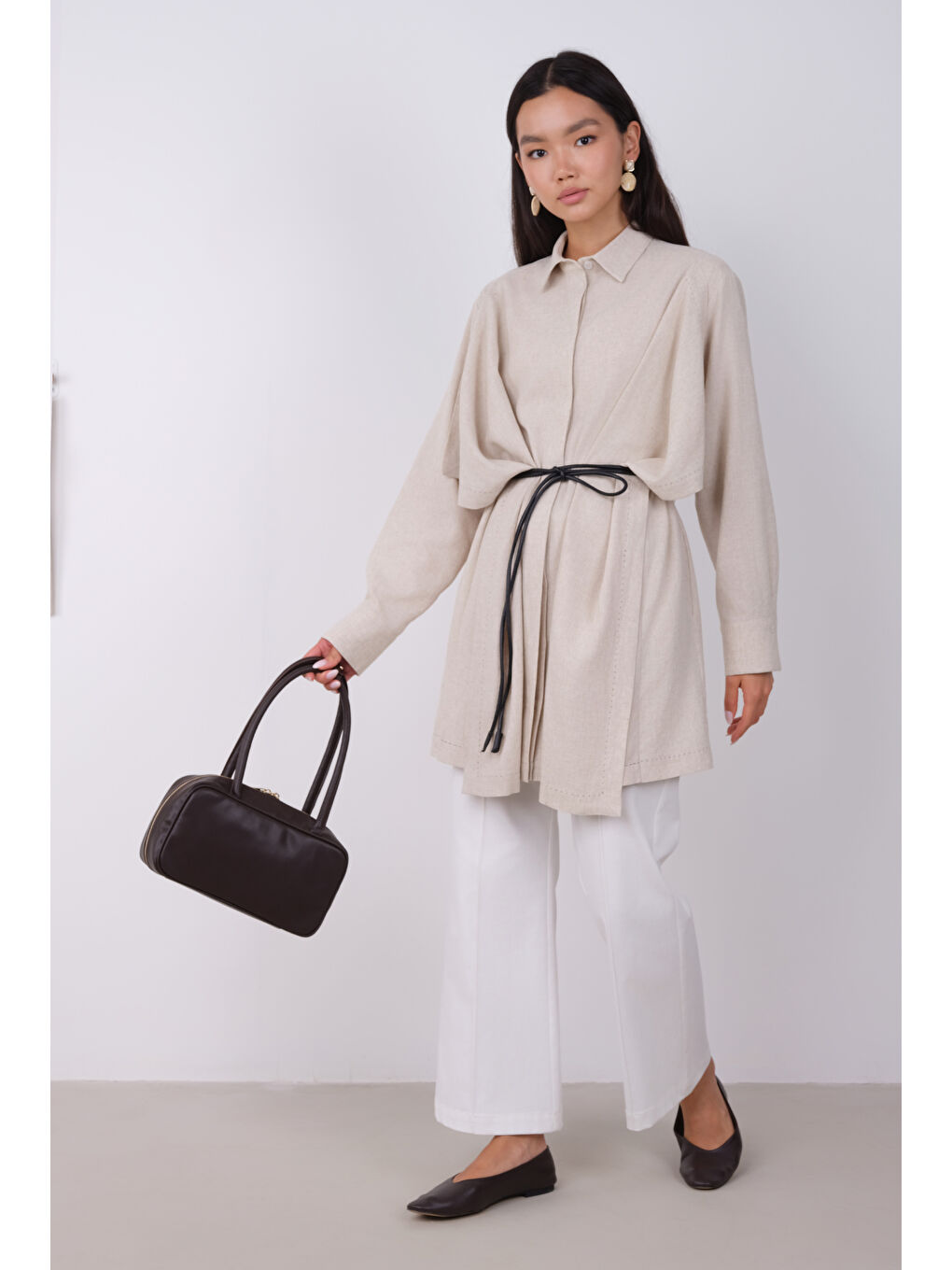 Bej Geniş Parçalı Tasarım Gömlek Sedef-1