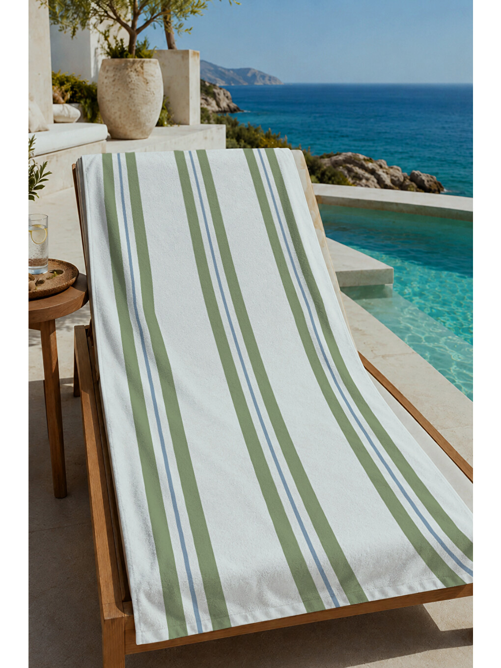 Beyaz Yeşil İnce Dikey Çizgili 70x150 Cm Dijital Baskılı Plaj Ve Banyo Havlusu