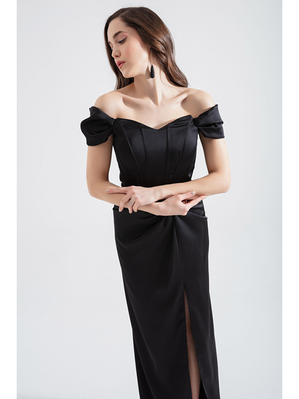 Kadın Siyah Balen Korseli Uzun Saten Abiye Elbise-1