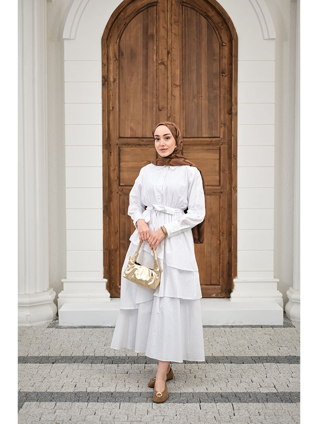 Kadın Eteği Volanlı Bel Bağlamalı Gömlek Yaka Yarım Düğmeli Elbise Beyaz-3