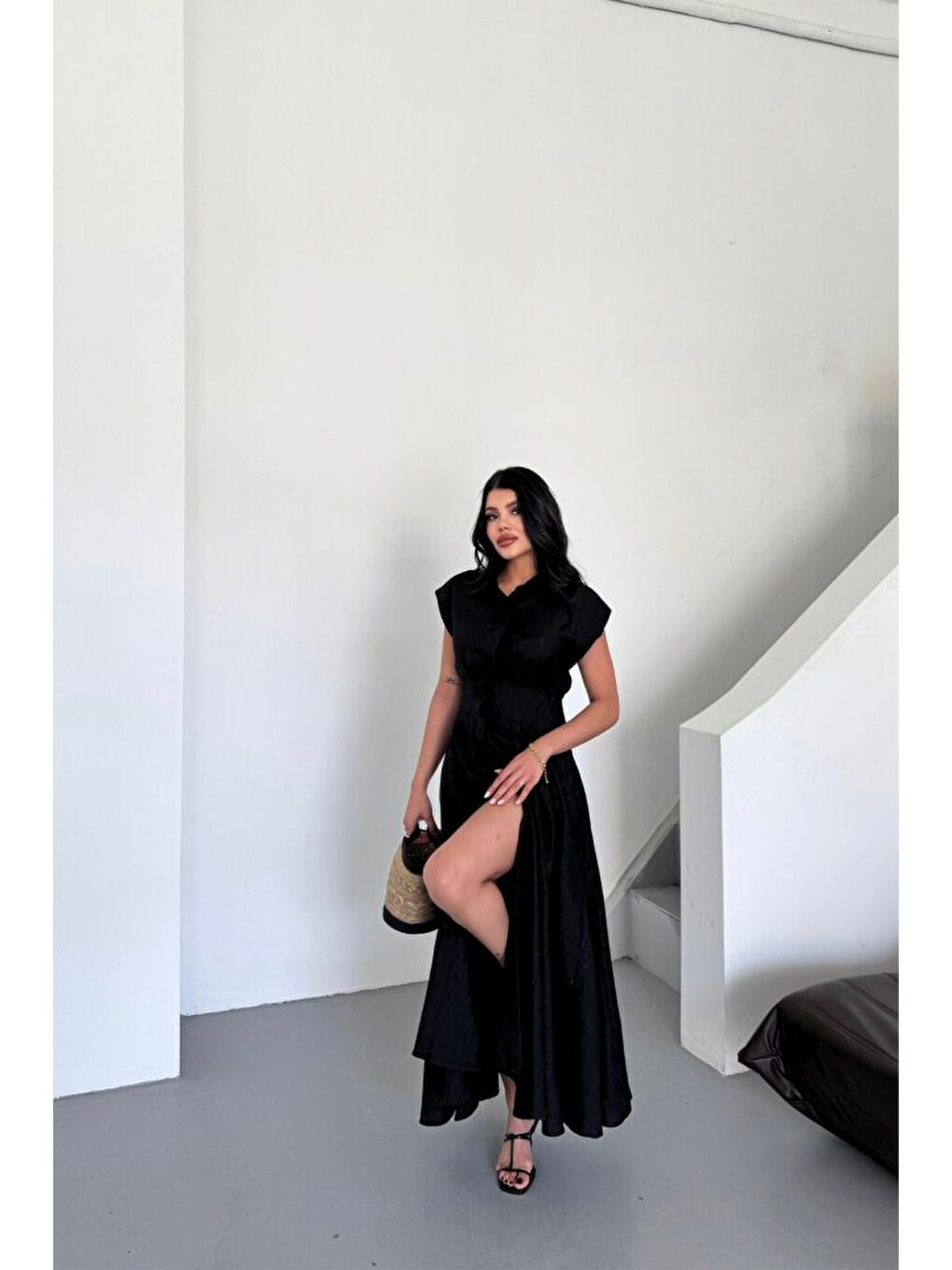 JAKARLI KETEN ELBİSE ÖNDEN YIRTMAÇLI CEPLİ - Siyah-3