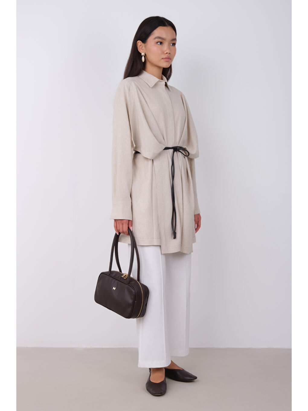 Bej Geniş Parçalı Tasarım Gömlek Sedef-3