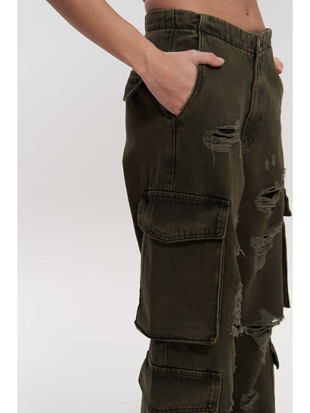 Dries Kirli Yeşil Yırtık Detay Kargo Jean Pantolon-4