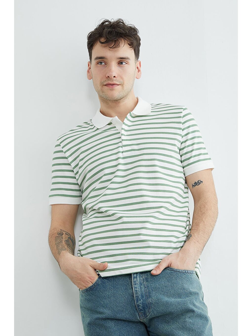 Yeşil Çizgili Polo Yaka Yarım Düğmeli Tişört-2