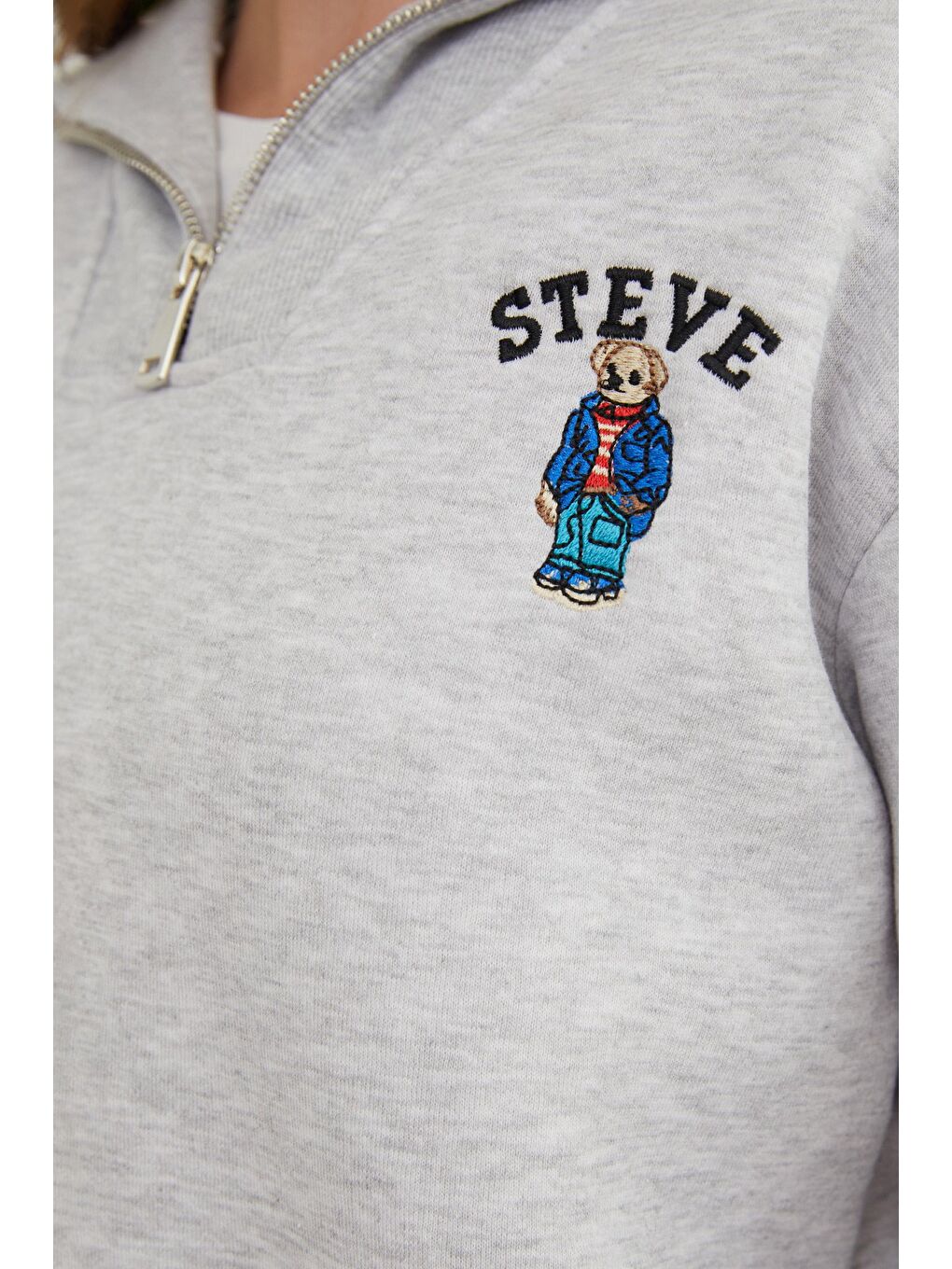 Gri 3 İplik Ayıcık Nakışlı Yarım Fermuarlı Sweatshirt-4