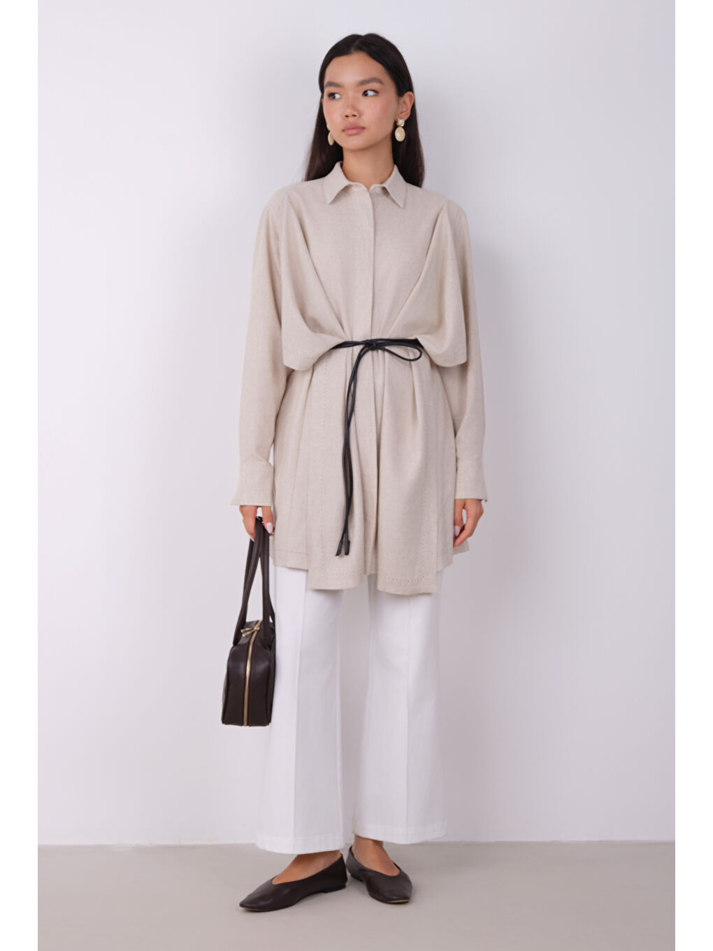 Bej Geniş Parçalı Tasarım Gömlek Sedef-4