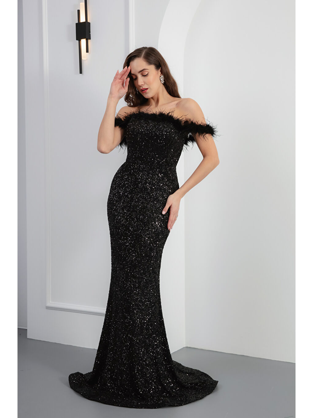 Kadın Siyah Kayık Yaka Payetli Uzun  Balık Abiye Elbise