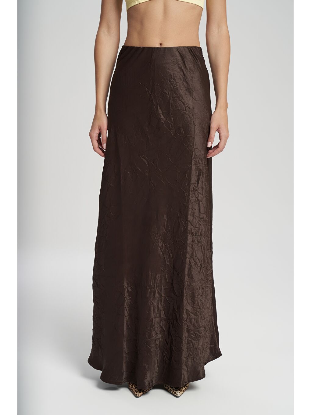 Kahverengi Eubah Kırışık Uzun Kahve Saten Etek-6