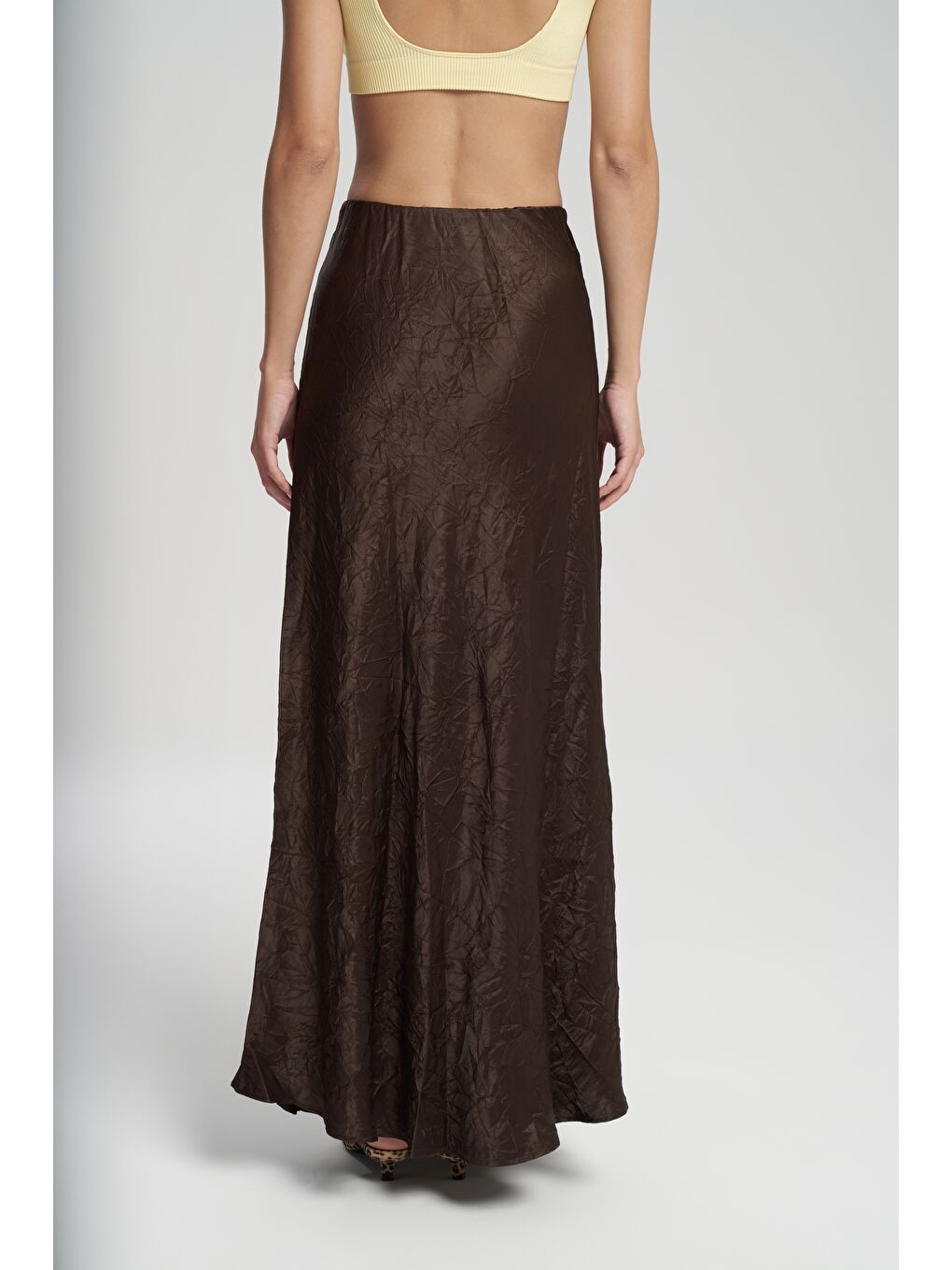 Kahverengi Eubah Kırışık Uzun Kahve Saten Etek-7