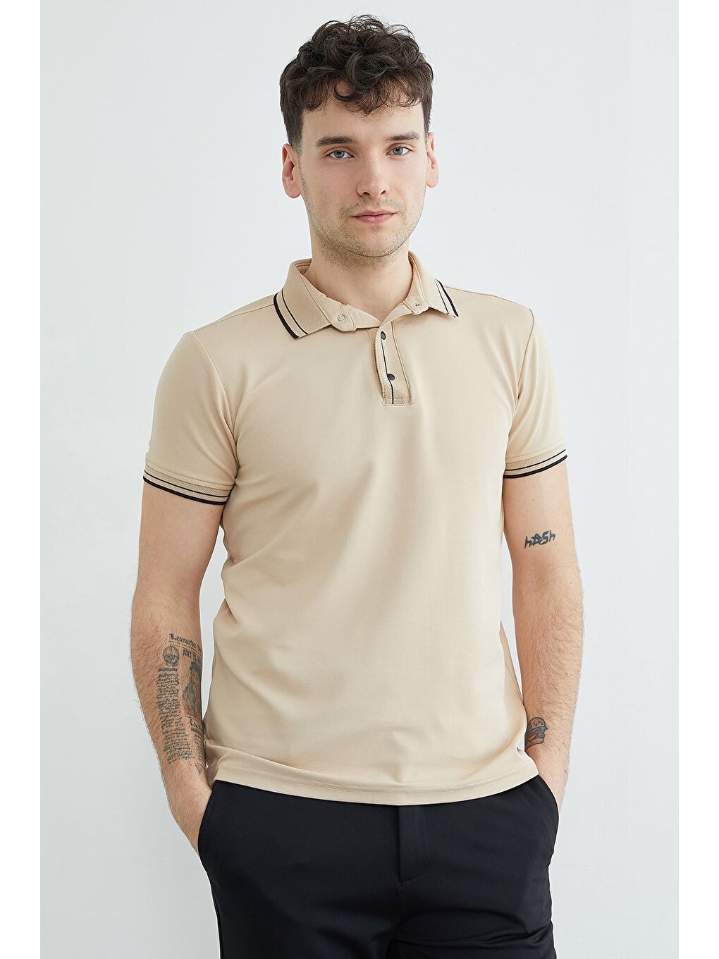 Bej Ribanalı Yarım Çıtçıtlı  Polo Yaka Tişört