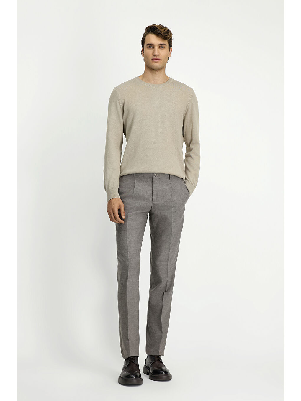 Bej Slim Fit Dar Kesim Elastanlı Pileli Klasik Kumaş Pantolon