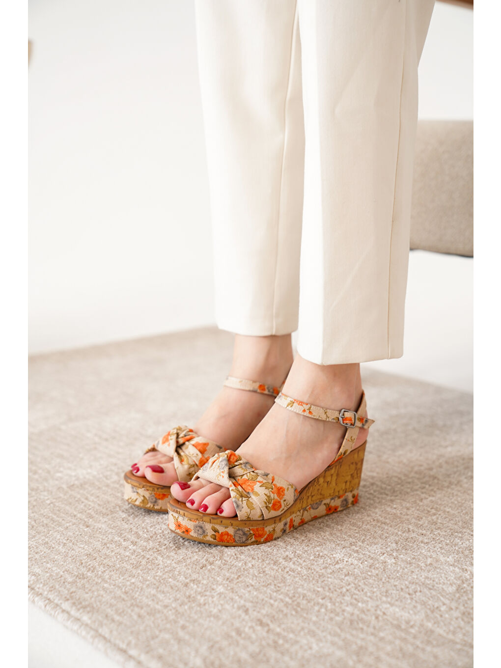 Turuncu D02019 Günlük Kadın Klasik Dolgu Topuklu Ayakkabı-4