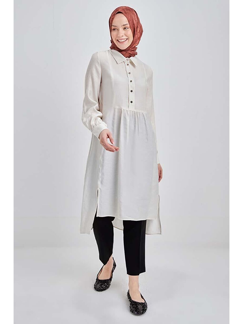 Bej Taş-Yarım Patlı Robalı Yırtmaçlı Tunik-6