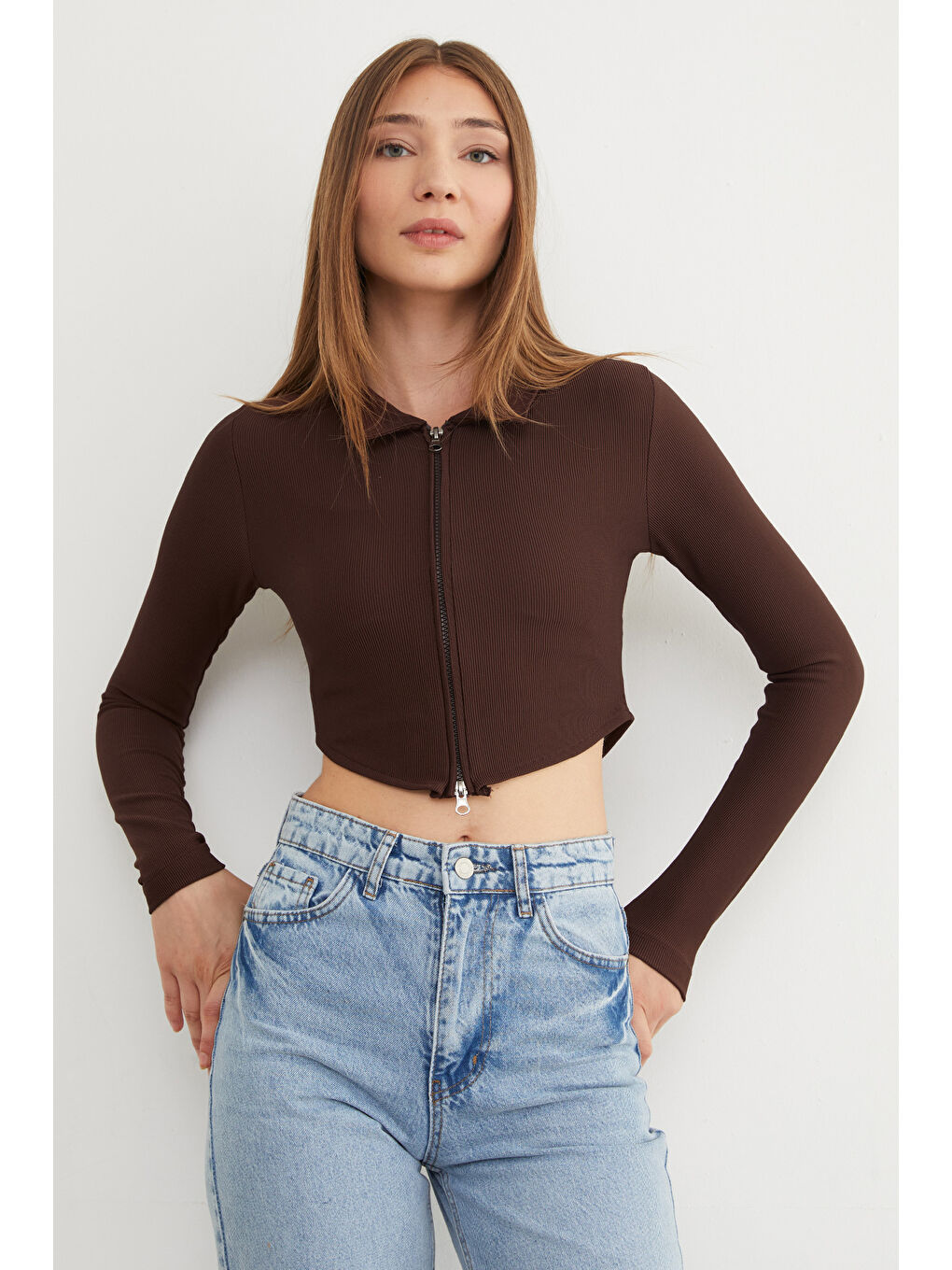 Kahverengi Çift Fermuarlı Polo Yaka Bluz-3