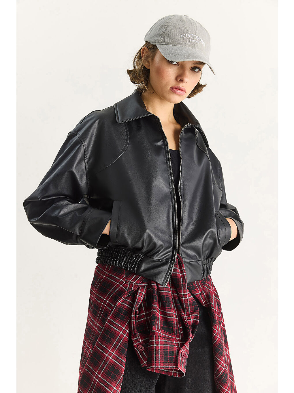 Siyah Kadın Oversize Belli Lastikli Suni Deri Bomber Ceket-3