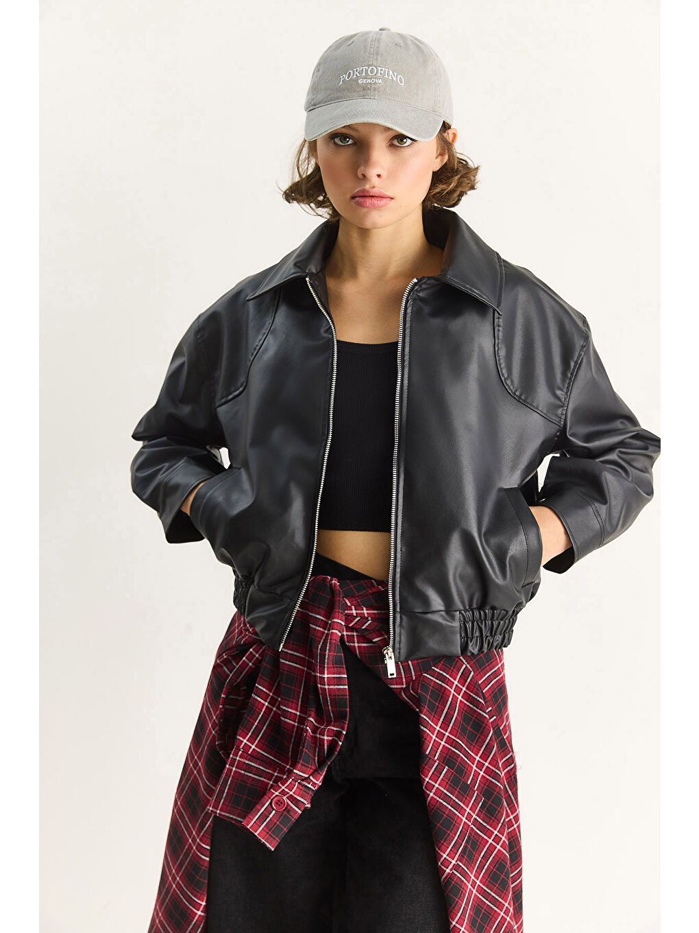 Siyah Kadın Oversize Belli Lastikli Suni Deri Bomber Ceket-4