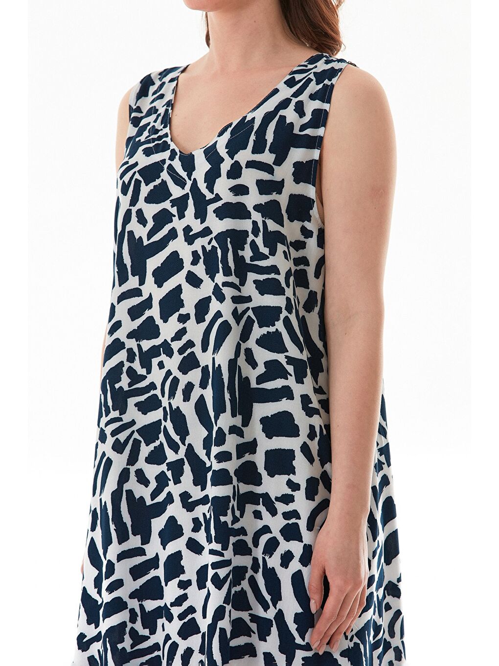 Lacivert Desenli V Yaka Eteği Fırfırlı Elbise-4