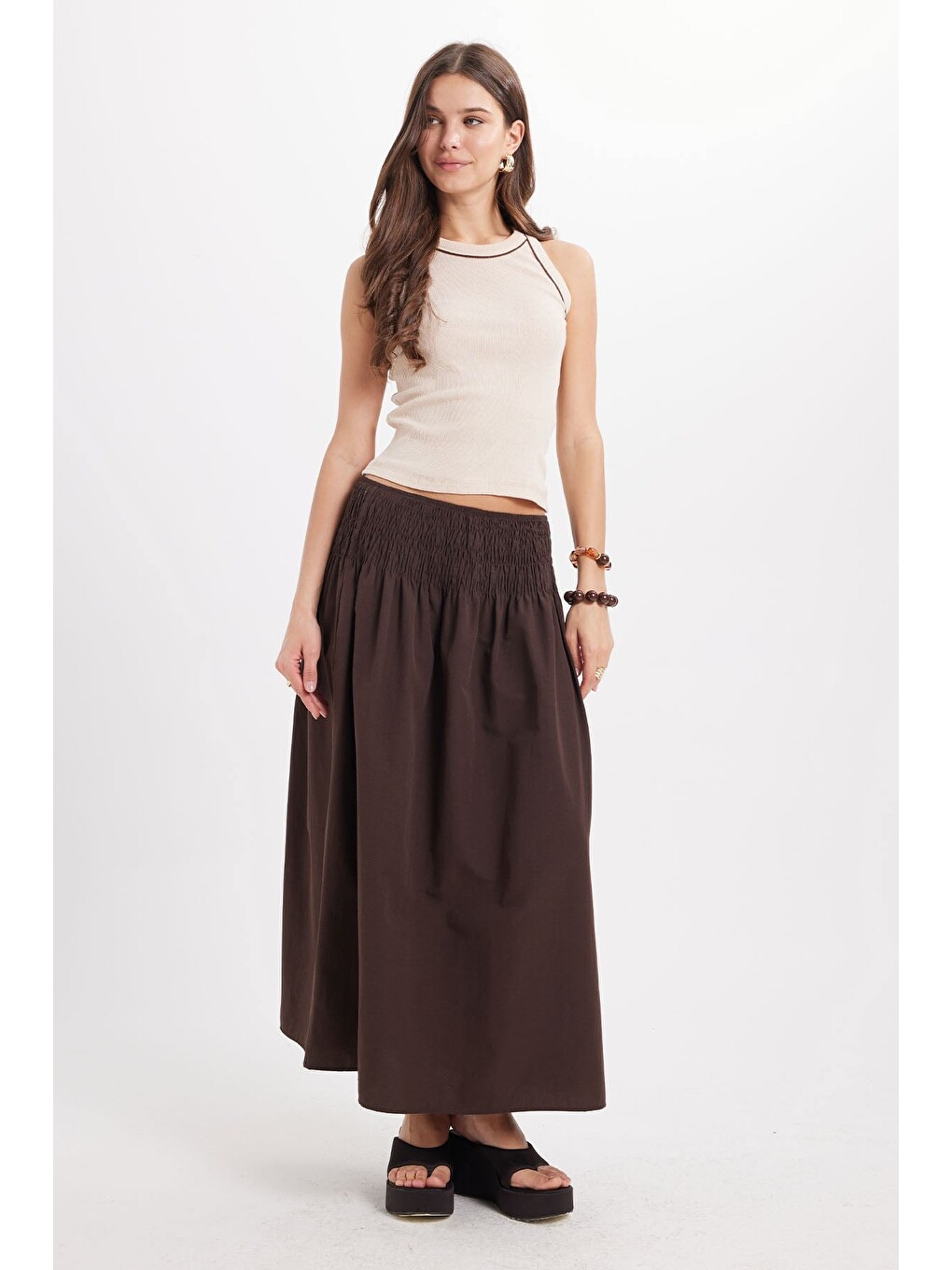 Kadın Slim Fit Dar Kesim Pamuklu Askılı Bisiklet Yaka Biyeli Bej Crop Atlet-1